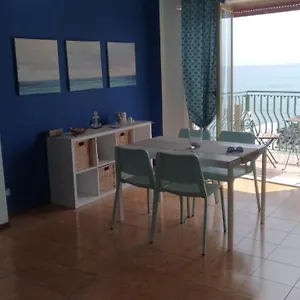  Apartment Beachfront